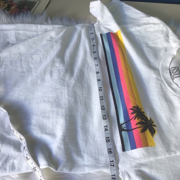 White T-shirt - Picture 4 of 6